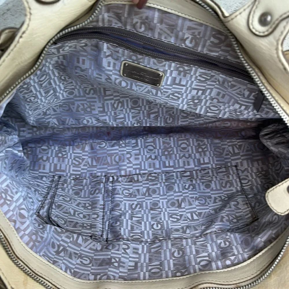 Ferragamo shoulder bag - Picture 6 of 8
